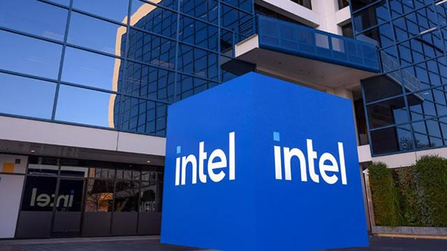 Are Intel (INTC) Shares Worth Another Look?