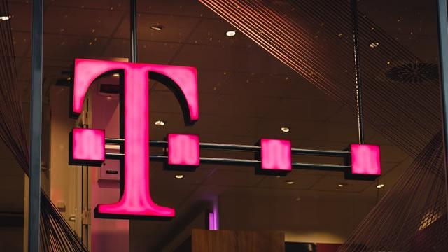 Will T-Mobile (TMUS) Beat Estimates Again in Its Next Earnings Report?