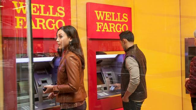 How To Earn $500 A Month From Wells Fargo Stock Ahead Of Q3 Earnings