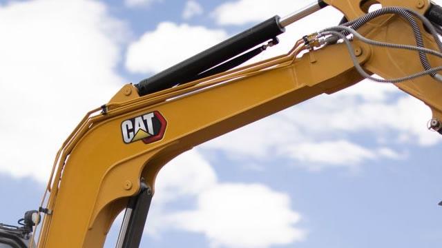 Caterpillar (CAT) Increases Despite Market Slip: Here's What You Need to Know