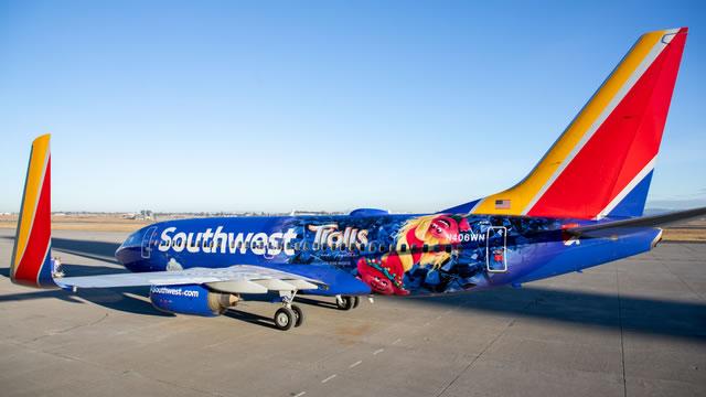 Southwest Air's lackluster profit fuels pressure to revamp business model