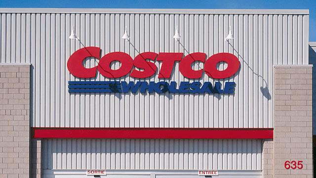 Can Costco Stock Hit New Highs as Interest Rates Drop?