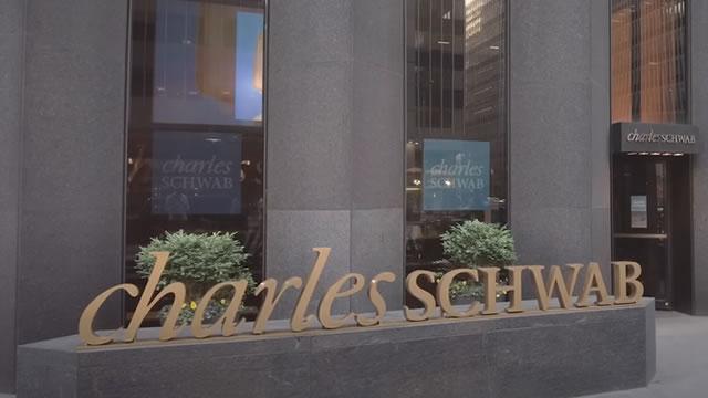 Schwab Stock Up on Solid Q3 Revenue View, Higher August Client Assets