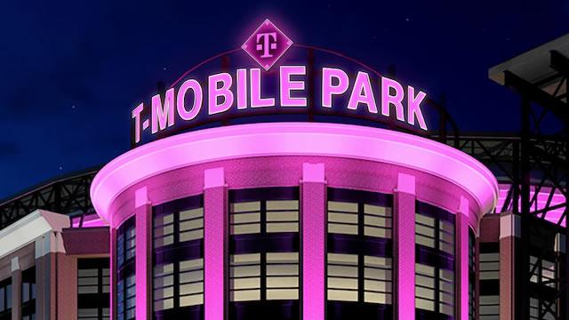 Why T-Mobile (TMUS) is a Top Growth Stock for the Long-Term