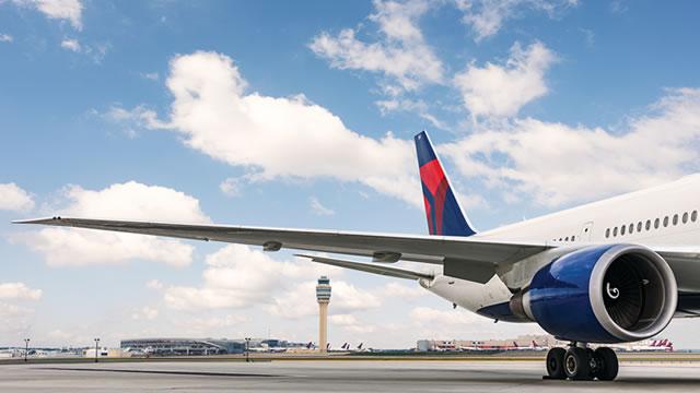 Delta's stock rises on outlook and boost from lower fuel prices