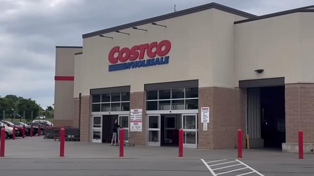 Costco adds platinum to its precious metals offering