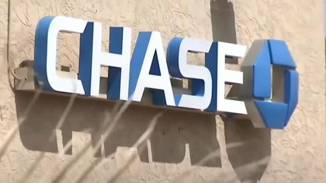 Report: JPMorgan Chase Trials UK Credit Card on Mobile App