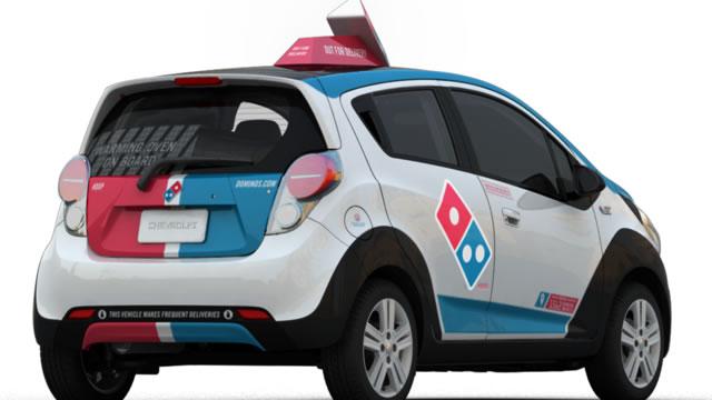 Domino's Q3 earnings mixed as pizza chain cuts sales guidance