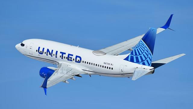 United Airlines sheds unprofitable capacity in better-than-expected quarter