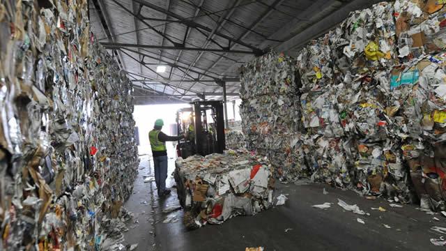 Waste Management: A Trash Stock To Make Your Dividend Treasure