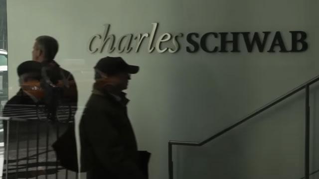 Charles Schwab customers want professional help investing — and the brokerage is profiting