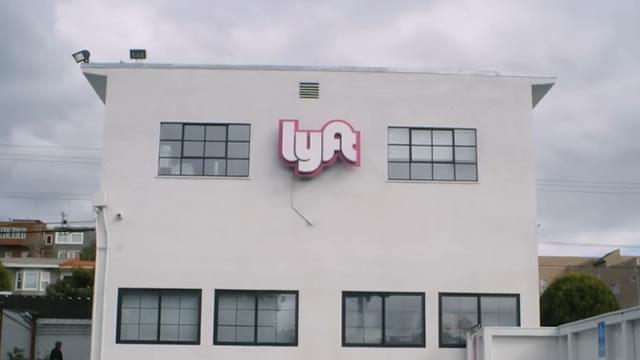 Lyft Stock Down 38% in 6 Months:Thinking of Buying the Dip?