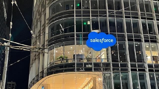 Salesforce snatches up Zoomin, a tool for organizing company knowledge