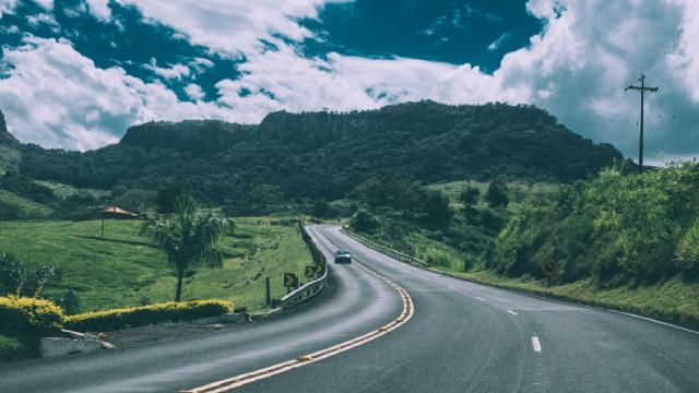 Analysts Weigh In: How Will Lower Rates Impact Carvana Stock?