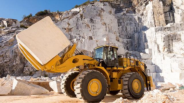 4 Catalysts Poised to Push Caterpillar Stock to Record Highs