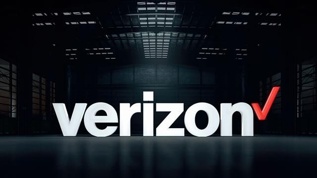 Verizon Communications (VZ) Expected to Beat Earnings Estimates: Should You Buy?