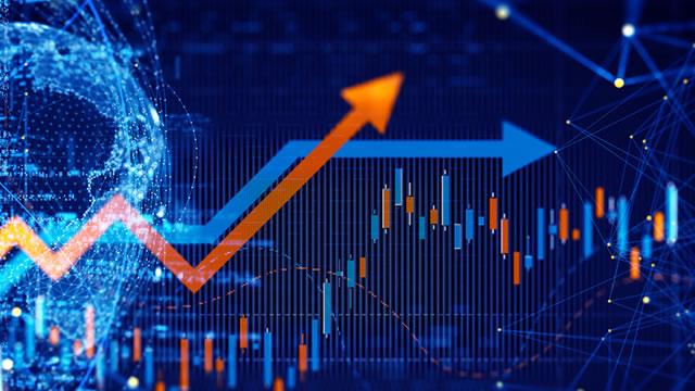 Gold Price Forecast: Breaks Out of Bull Flag, Eyes Record Highs